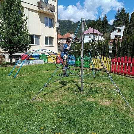 Apartman Family S Vyhladom Na Choc Lucky Exterior foto