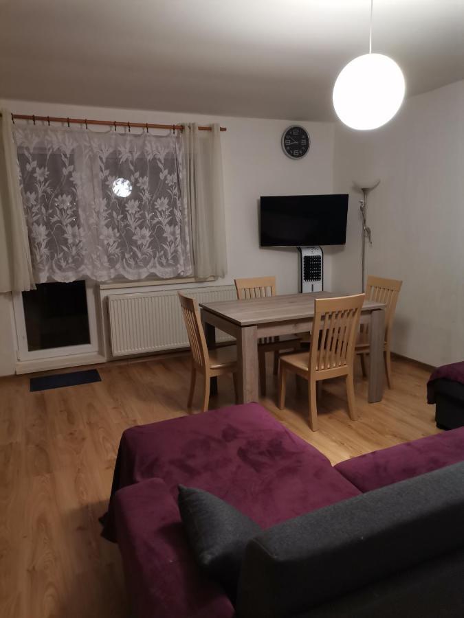 Apartman Family S Vyhladom Na Choc Lucky Exterior foto